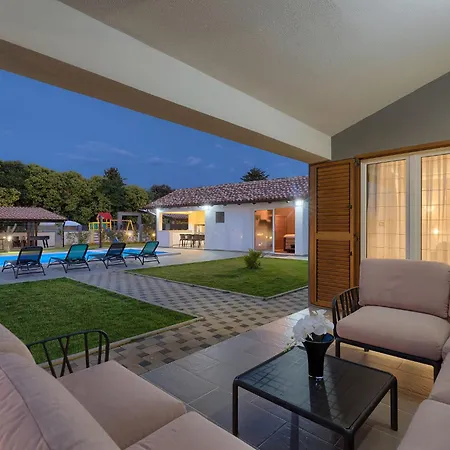 Alba Rossa By Interhome Villa Šišan